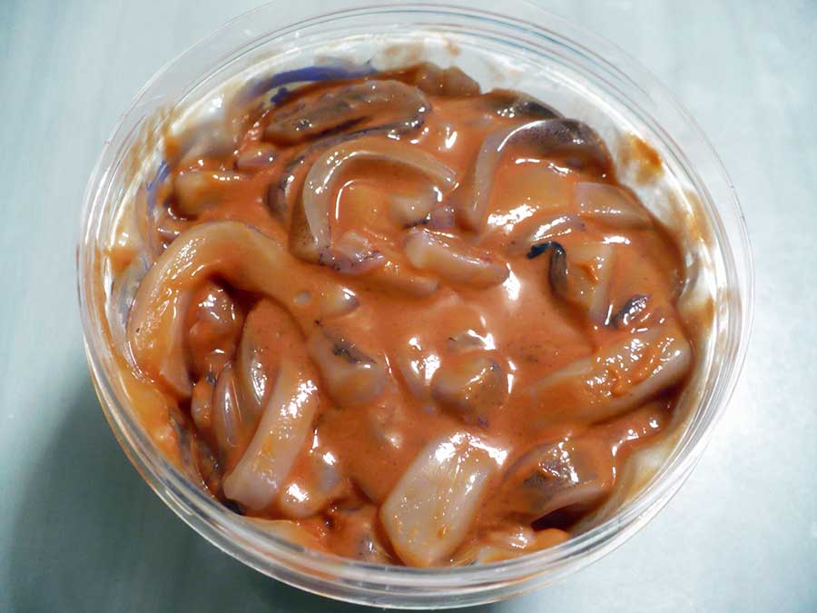 cibi disgustosi giapponesi: shiokara giapponese, calamari fermentati